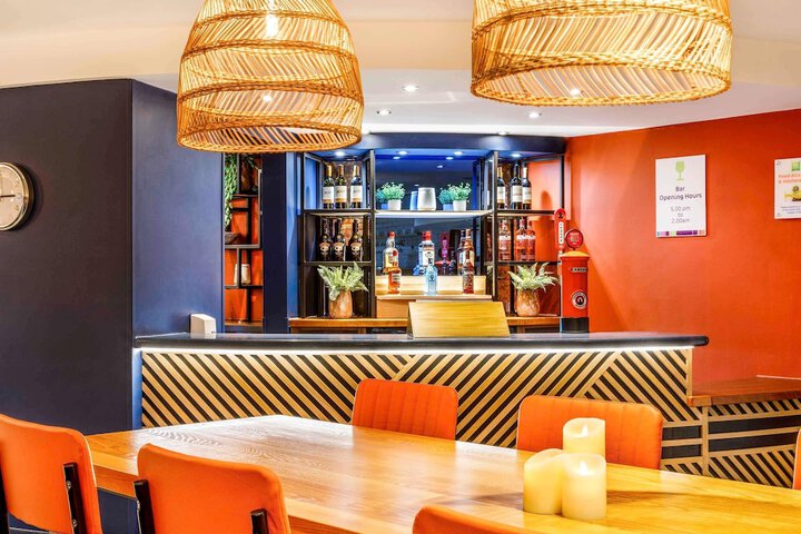 Dining Photos