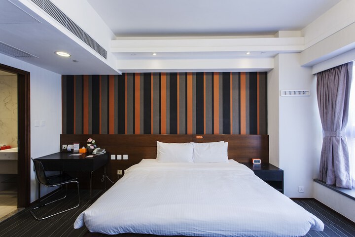 Room 22 of 58