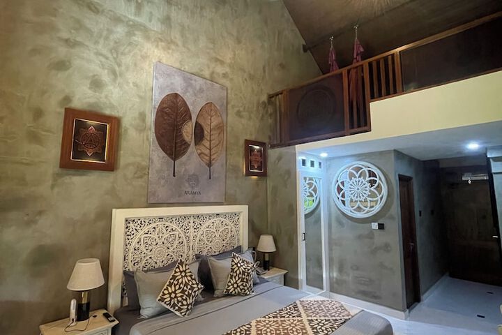 Room 5 of 35