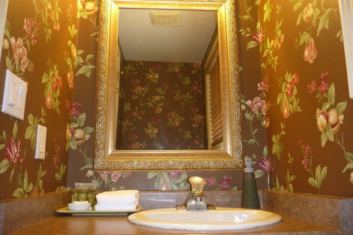 Room 14 of 23
