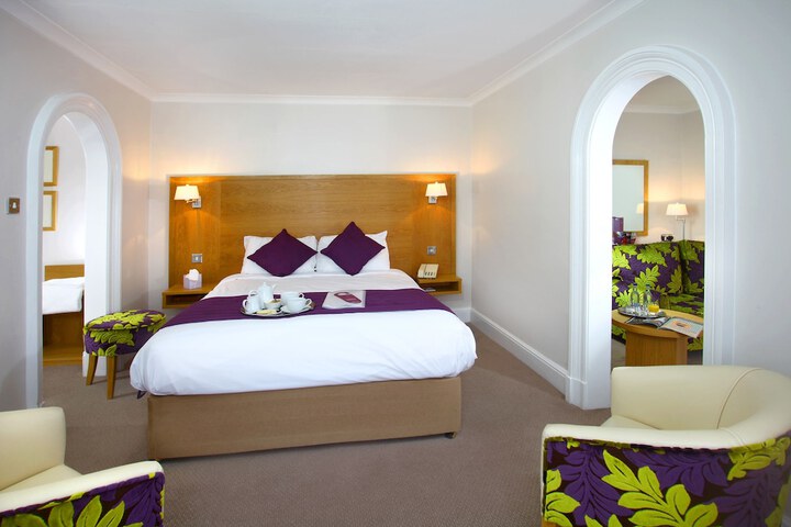 Room 15 of 116