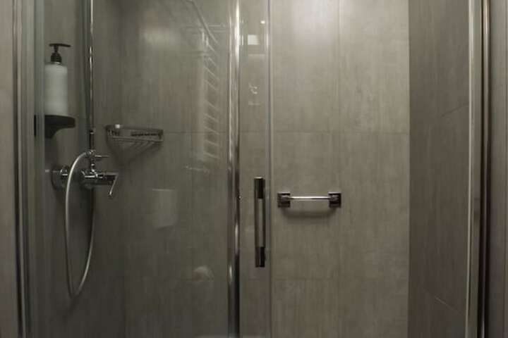 Room 52 of 82