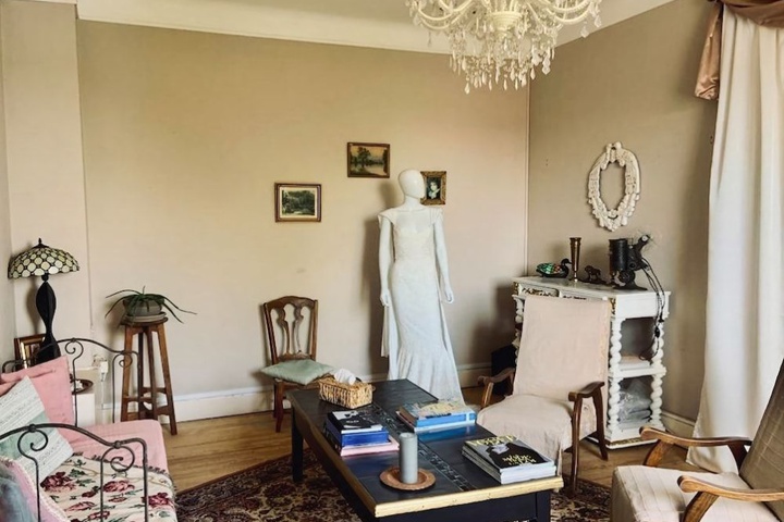 Room 2 of 19