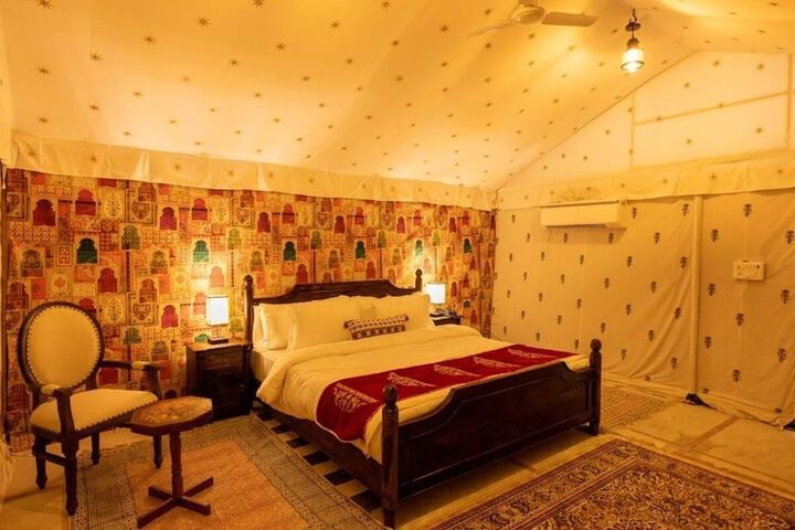 Room 2 of 11