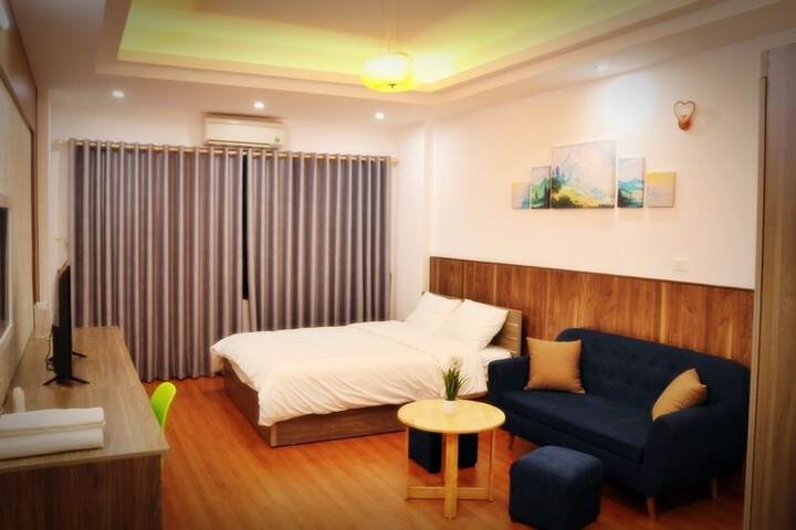 Room 6 of 30