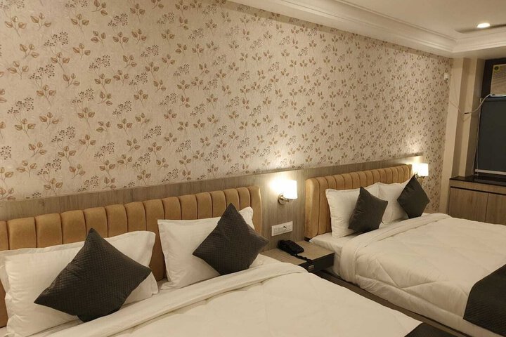 Room 3 of 13