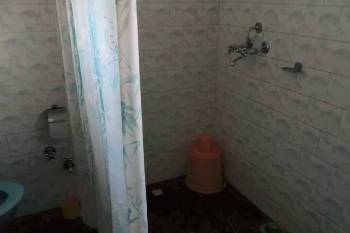 Room 28 of 105