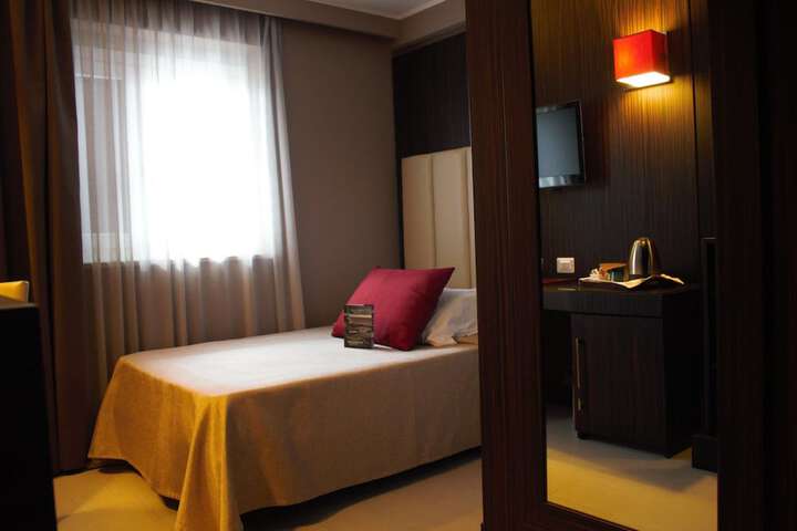Room 18 of 71