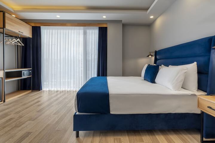 Room 7 of 54