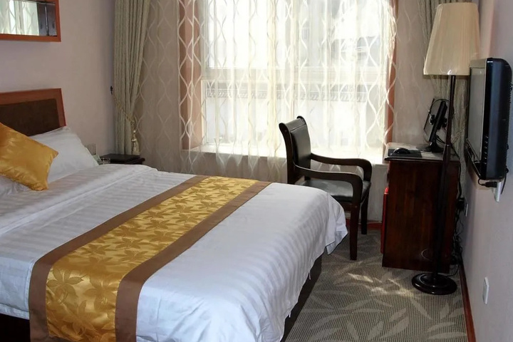 Room 3 of 14