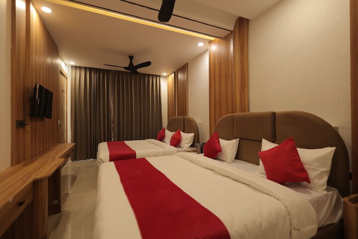 Room 15 of 83