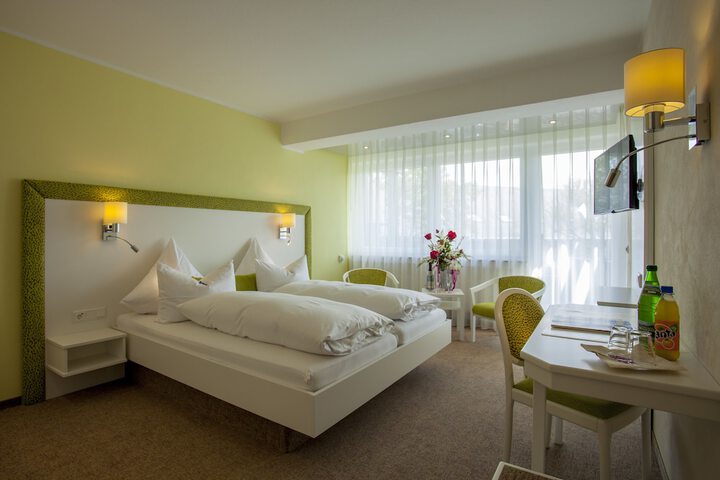 Room 3 of 41