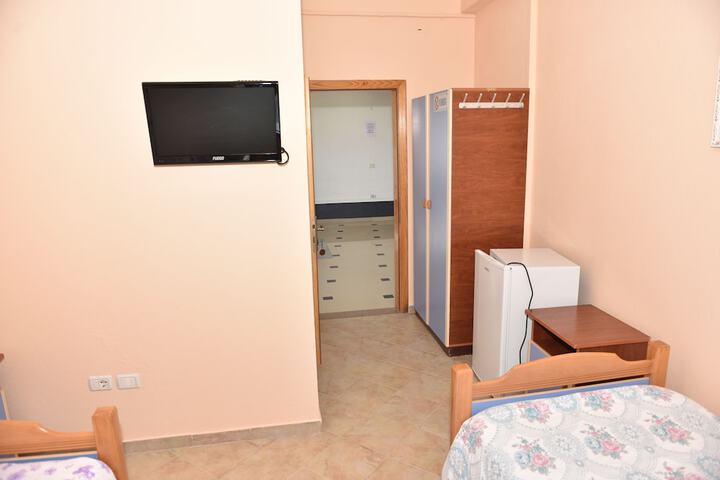 Room 25 of 31