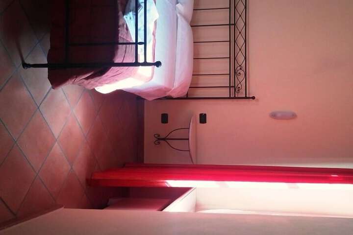 Room 23 of 95