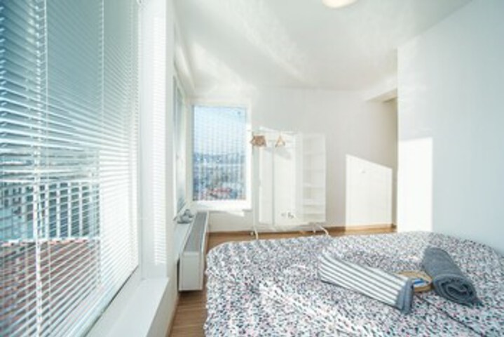 Room 14 of 38