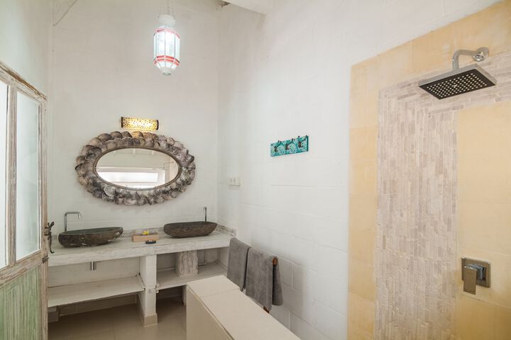 Room 29 of 73