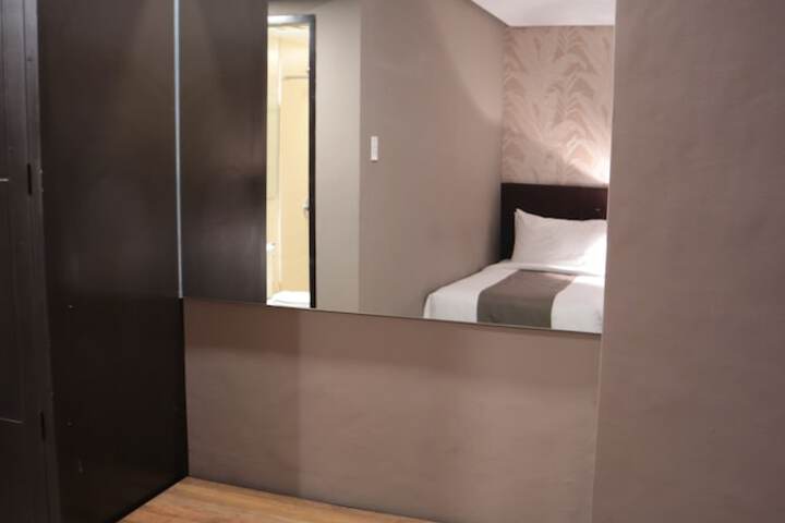 Room 19 of 45