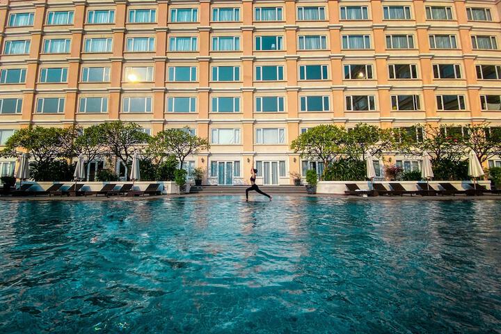 Pool Hotel