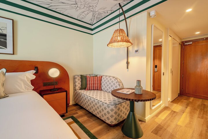 Room 13 of 57