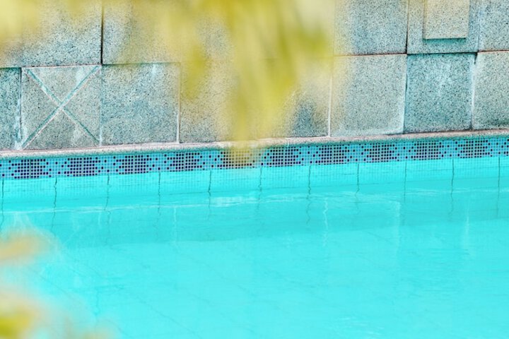 Pool 94 of 144