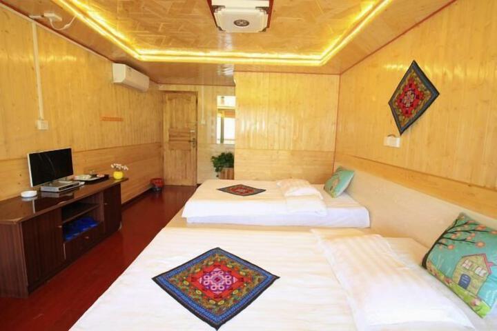 Room 22 of 27