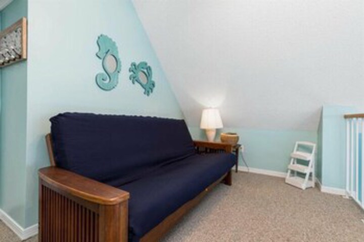 Room 54 of 122