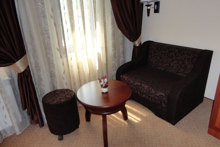 Room 37 of 93