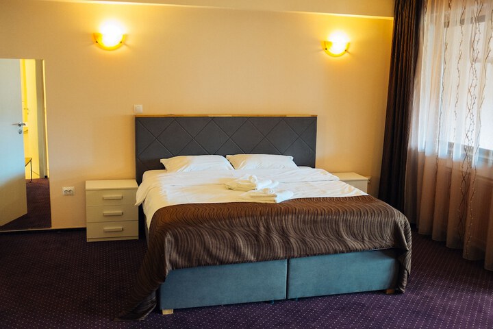 Room 17 of 31