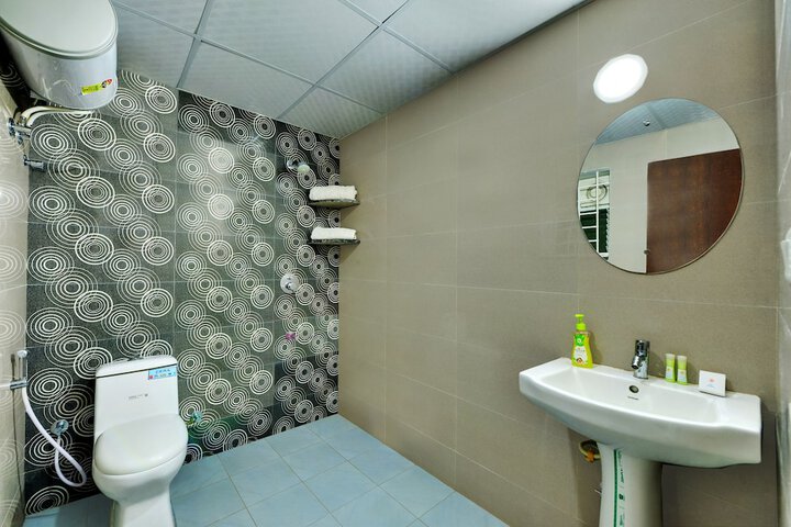 Room 16 of 21