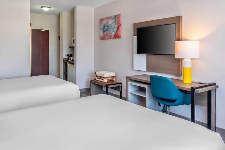 Room 47 of 73