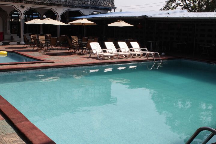 Pool 9 of 14