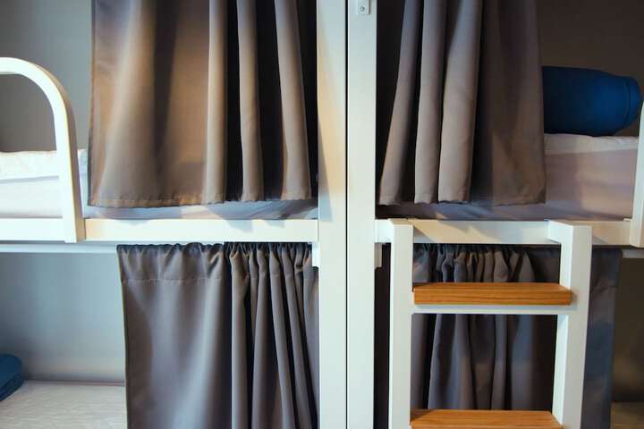 Room 4 of 48