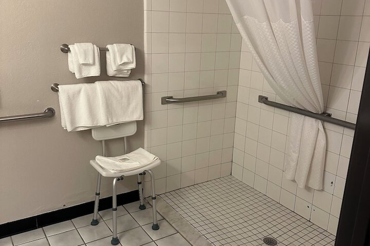 1 King Bed Mobility Accessible (2 of 14)