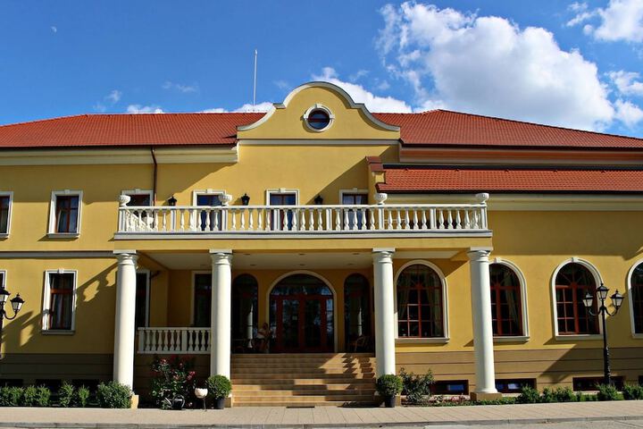 Hotel 58 of 74