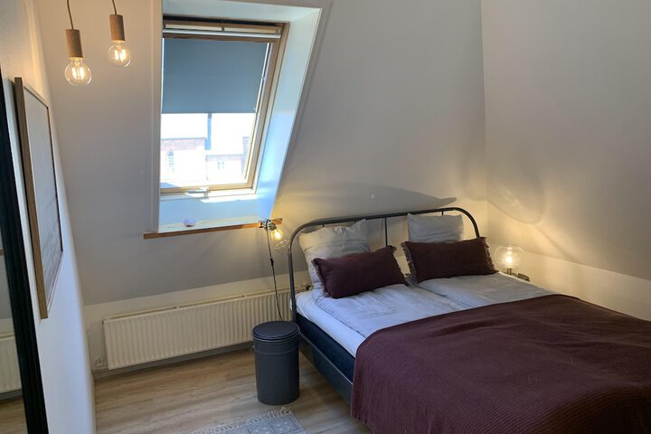 Room 25 of 46