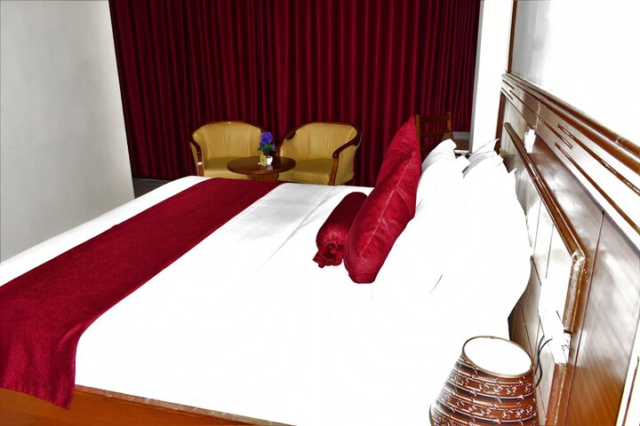 Room 6 of 51