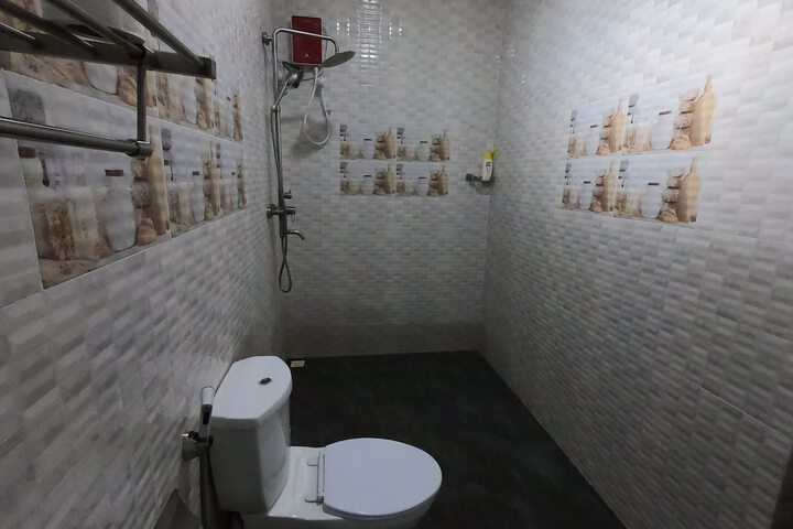 Room 14 of 38