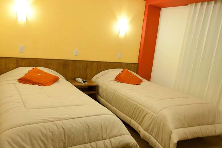 Room 2 of 22