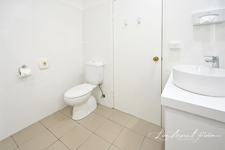 Room 25 of 32