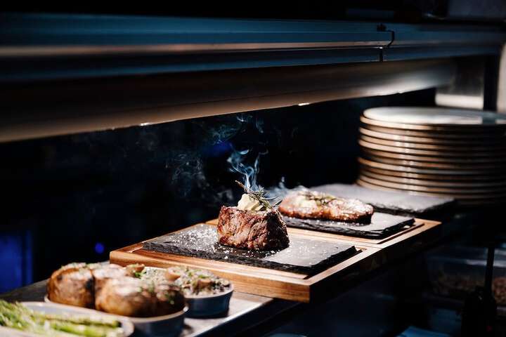 Dining 67 of 108