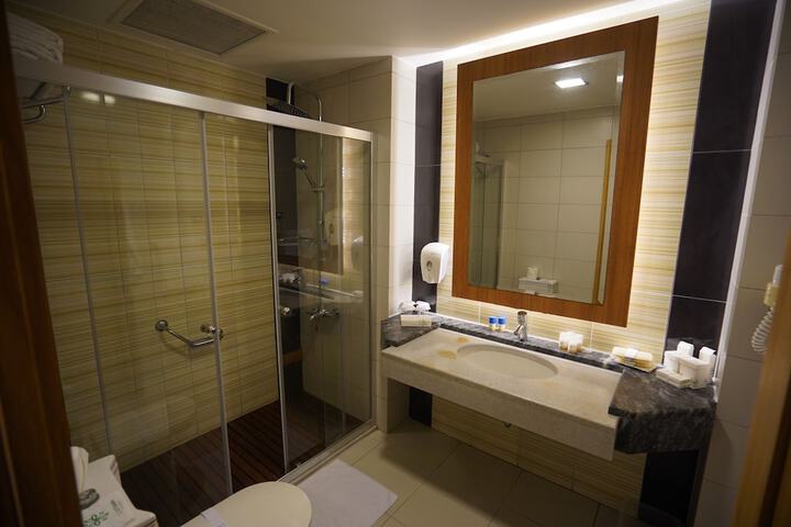 Clean Restrooms