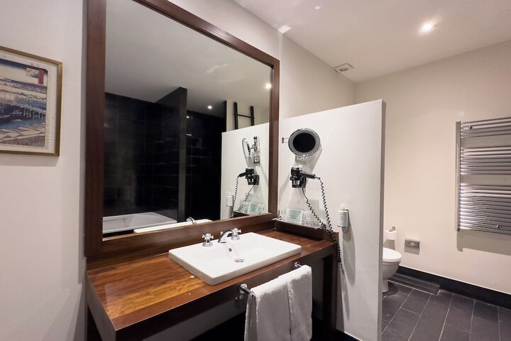 Room 21 of 55