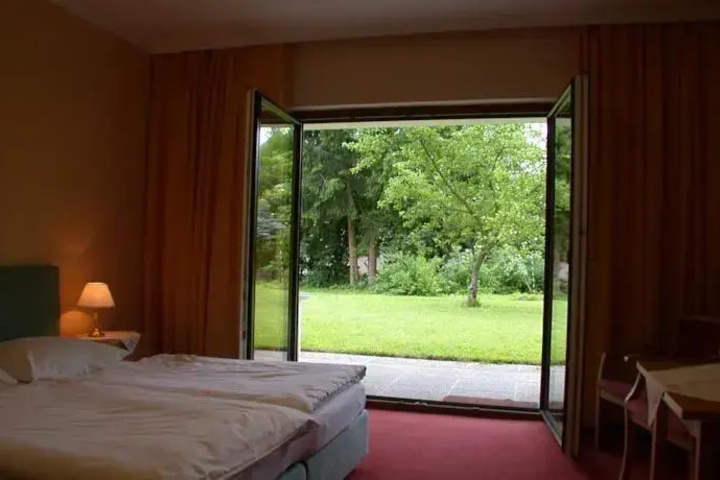 Room 19 of 22