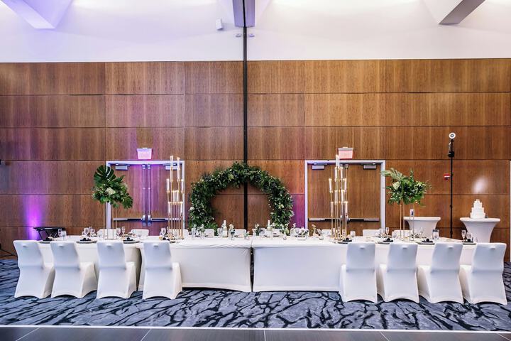 Banquet hall