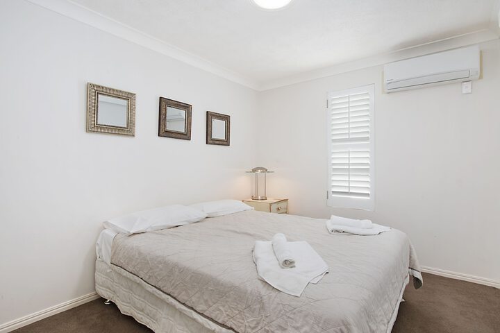 Room 3 of 14