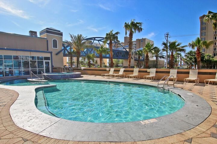 Pool 32 of 134