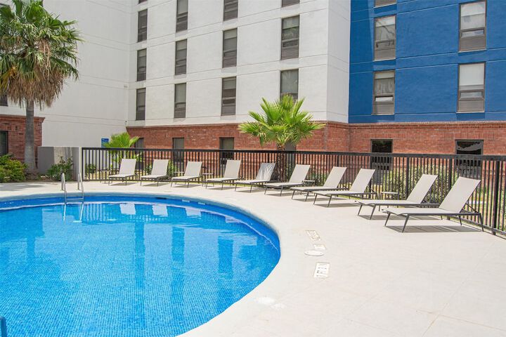 Pool 98 of 129