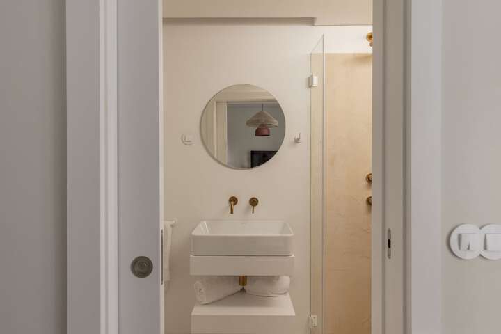 Room 119 of 134
