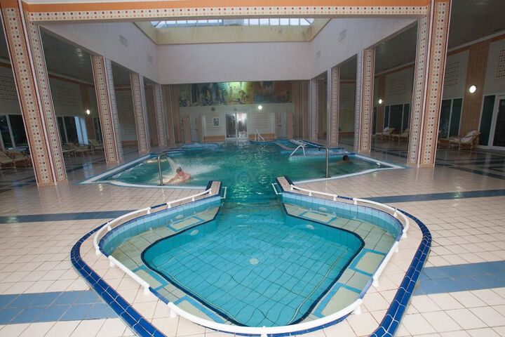 Pool Hotel