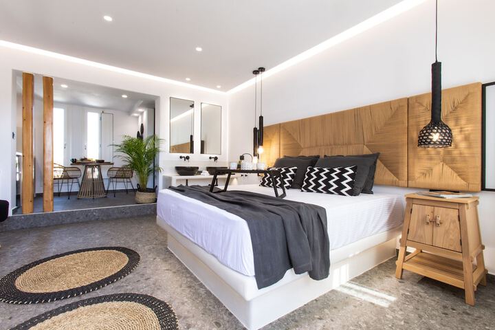 Room 15 of 62